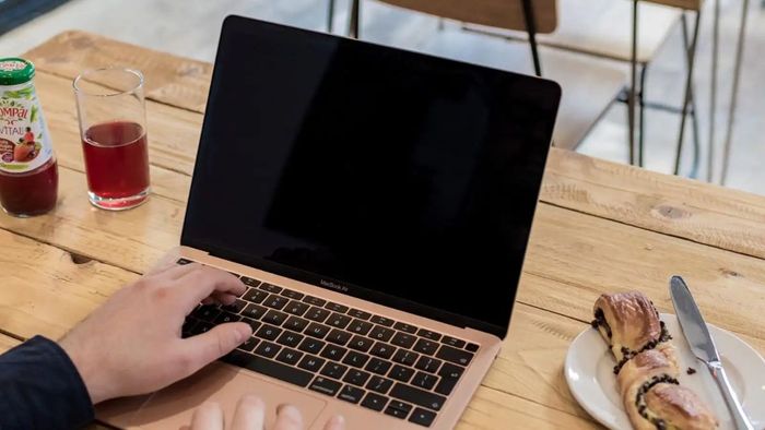 Factory reset Mac có xóa sạch dữ liệu không? 