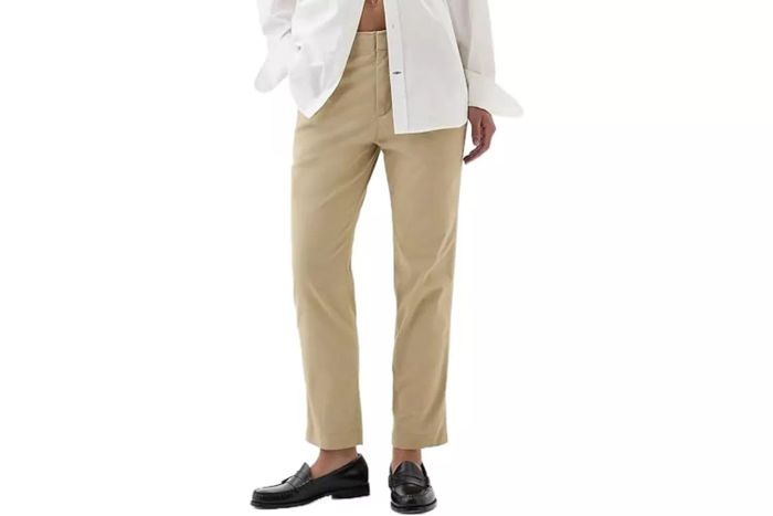 Amazon GAP Women's Downtown Khaki Pant
