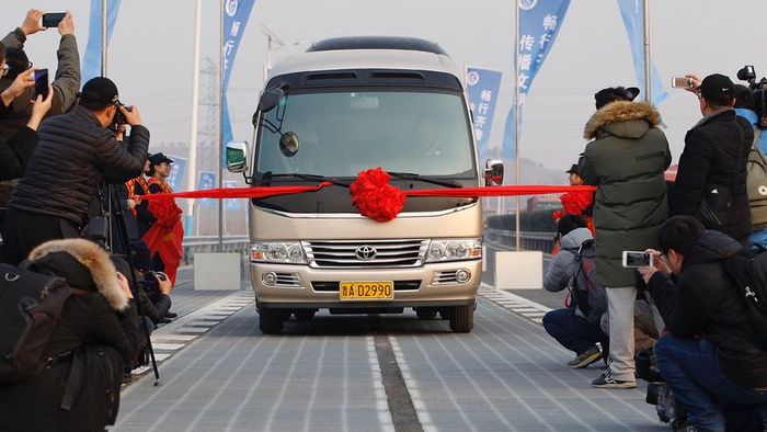 Solar Roadway Initiative in China