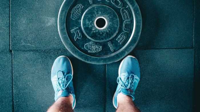It's perfectly okay to set the weights down gently every now and then.