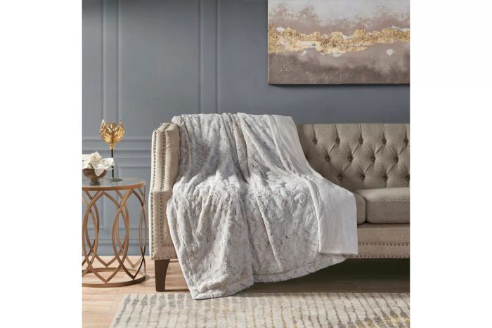 Madison Park Zuri Oversized Faux Fur Throw Blanket