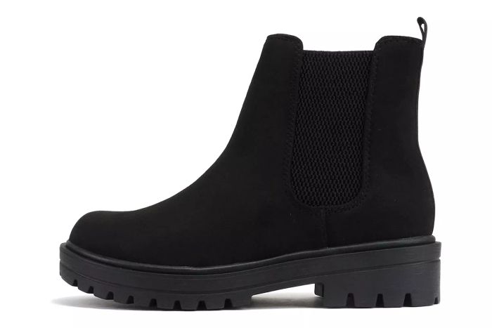 Soda Pilot Lug Sole Low Heel Chelsea Fashion Ankle Bootie
