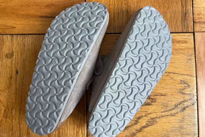 A detailed close-up of the tread on the bottom of the Birkenstock Women's Boston Soft Footbed Clog.
