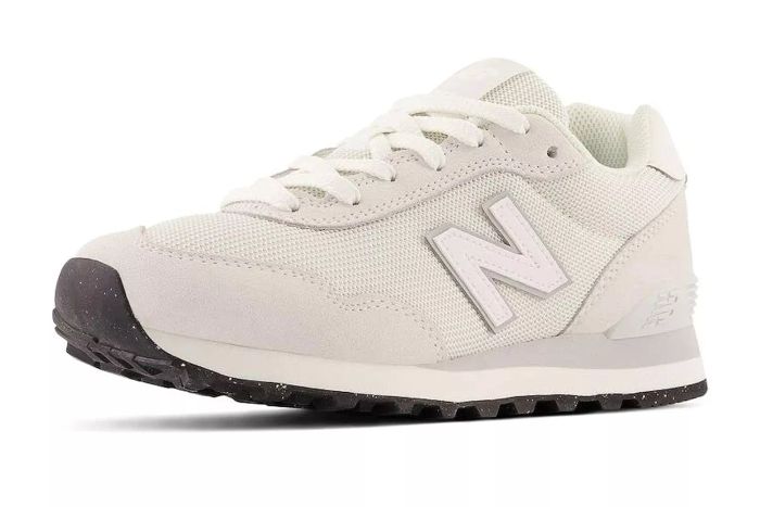Amazon New Balance Women's 515 V3 Sneakers