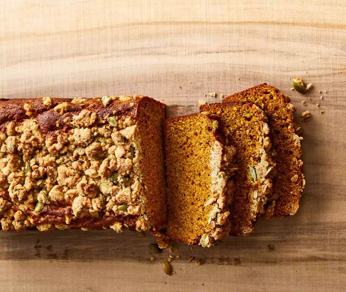 Halloween food ideas, easy Halloween party food - Pumpkin Spice Bread