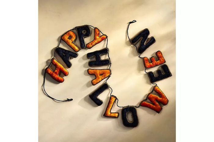 happy halloween velvet garland