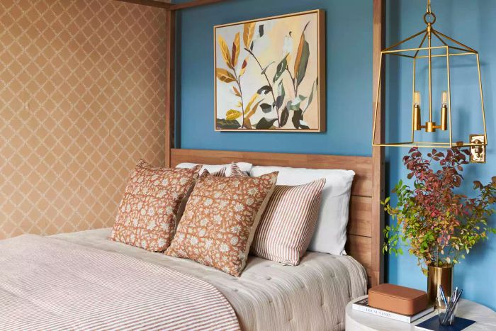 Guest bedroom at Mytour Home