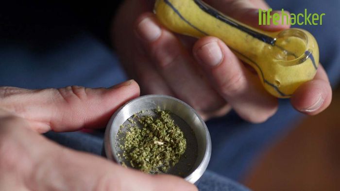 What’s the Most Suitable Pipe for Smoking Weed?