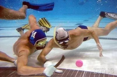 Underwater Hockey1