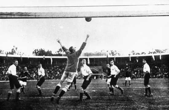 0628British-Olympic-Soccer Full 600