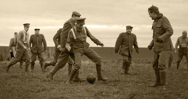 6-christmas-truce-wwi-football-match