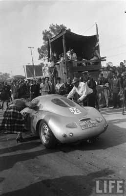 El Carrera Panamericana En Blanquinegro