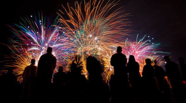 10-fireworks-boxing000020892521_Small