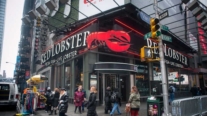 Red Lobster's shrimp promotion backfires.