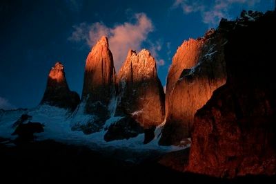 800Px-Torres Del Paine At Sunrise