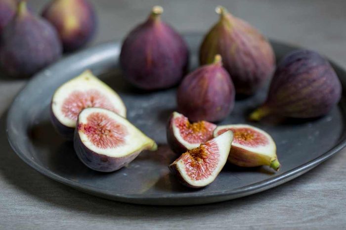 Figs arranged on a platter