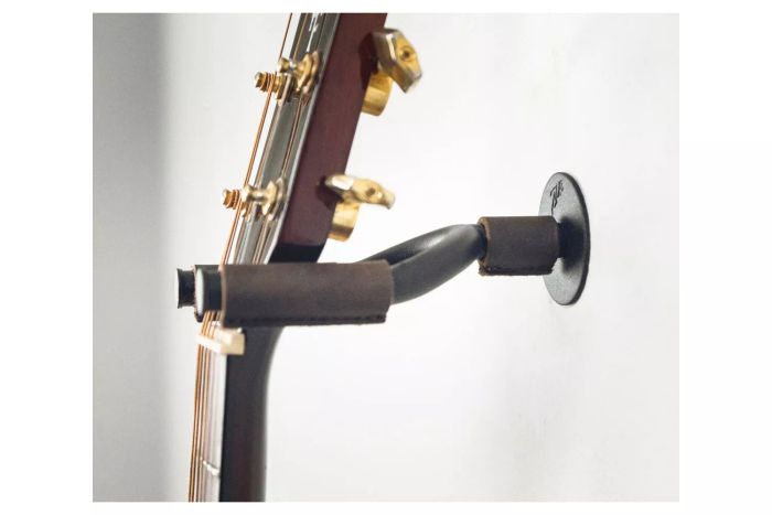 Guitar in ZUR Guitar Hanger