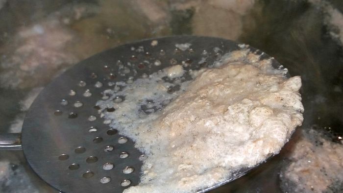Cách nấu thịt đông để nước dùng trong
