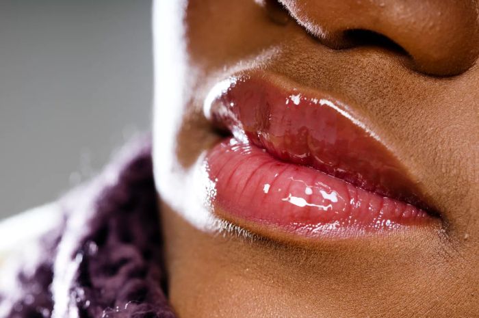 lip-oil-GettyImages-168780735