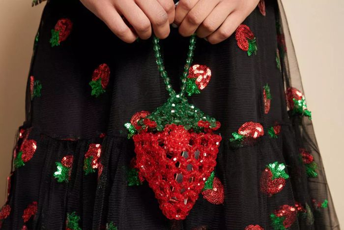 Ban.do STRAWBERRY BEAD BAG