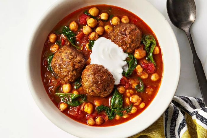 1223COO-Chickpea-Harissa-Stew-with-Meatballs