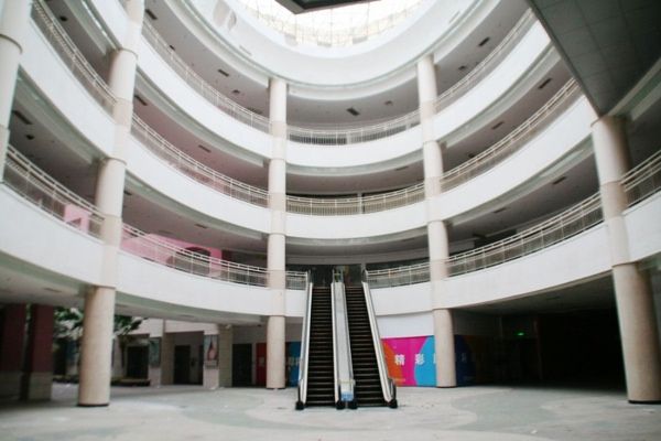 1-New-South-China-Mall-In-Dongguan-China-Has-6459993-Square-Feet-Of-Leasable-Retail-Space