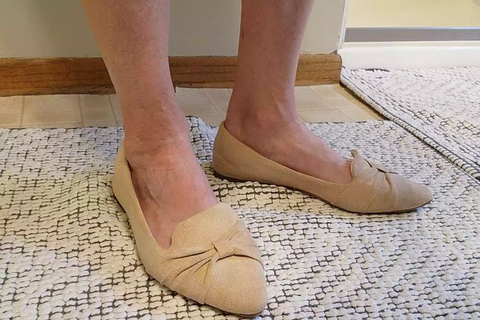 A pair of Musshoe Slip-on Pointed Toe Flats