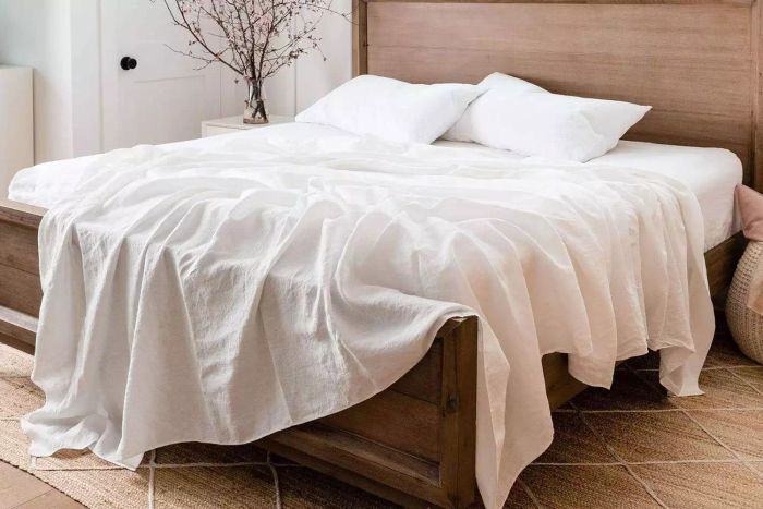 Smooth Linen Sheet Set