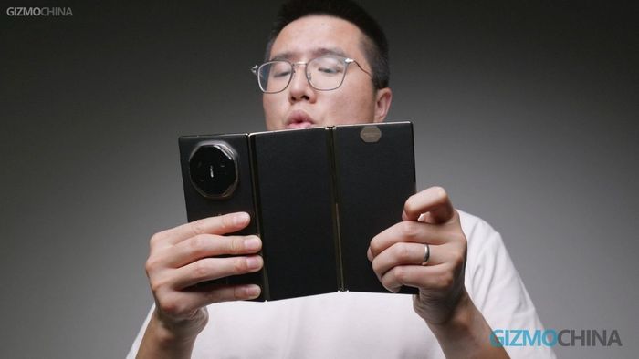 Điện thoại gập ba của Huawei đã gây được tiếng vang lớn, và giờ đây Samsung cũng đang chuẩn bị gia nhập thị trường này. (Ảnh: Huawei Mate XT)
