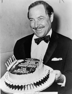 463Px-Tennessee Williams With Cake Nywts