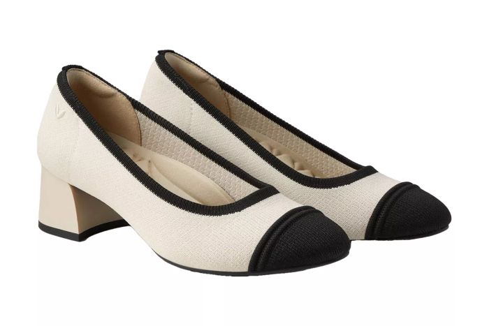 Vivaia Julie Round-Toe Chunky Heels
