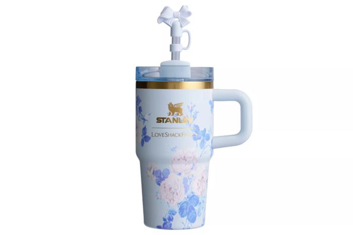 The 20oz Quencher H2.O Flowstate Tumbler in Everblooming Rosettes