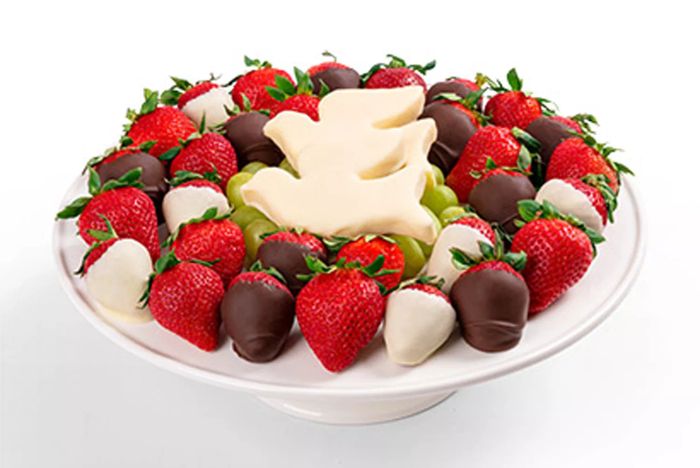Edible Arrangements Peace & Doves Platter