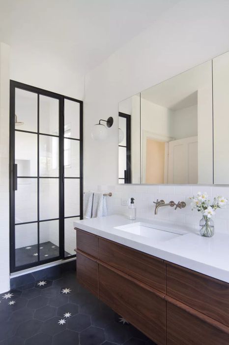 Glass shower door