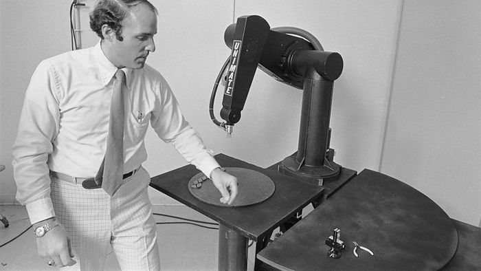 A robotic arm designed for parts retrieval