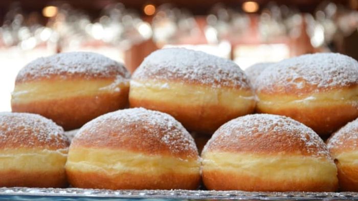 Legend says that a quarrel is the reason behind the creation of these doughnuts.