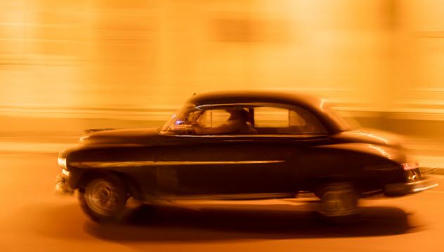 10-speeding-car_95831227_SMALL