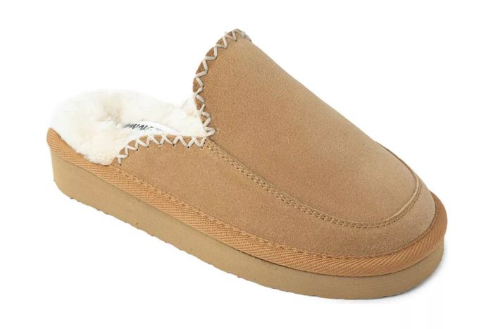 Minnetonka Cafe Faux Fur Scuff Slipper