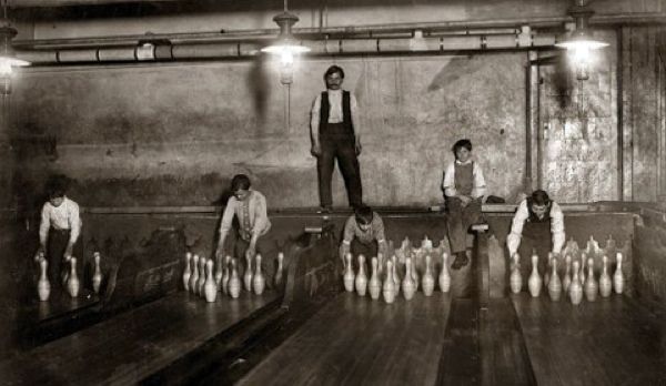 Bowling Pinboys