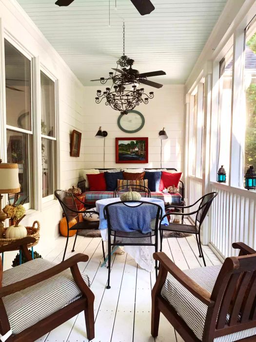 Create a Cozy Fall Vibe on Your Front Porch