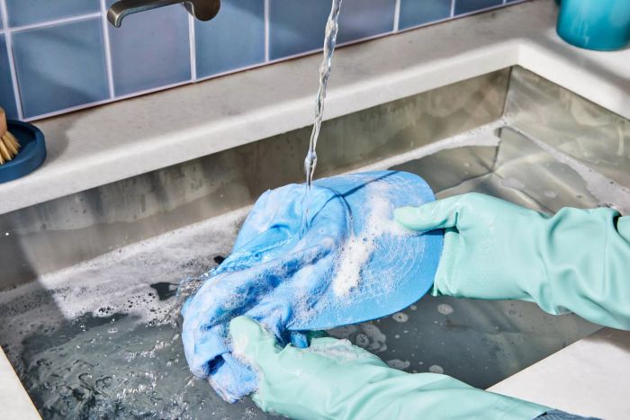 How to Deep Clean Your Baseball Cap - Step 4