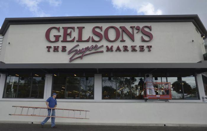 A Gelson’s Market storefront