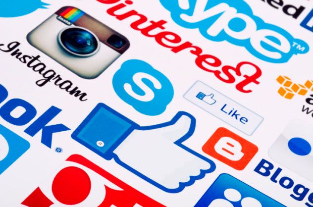 7-social-media-480681948