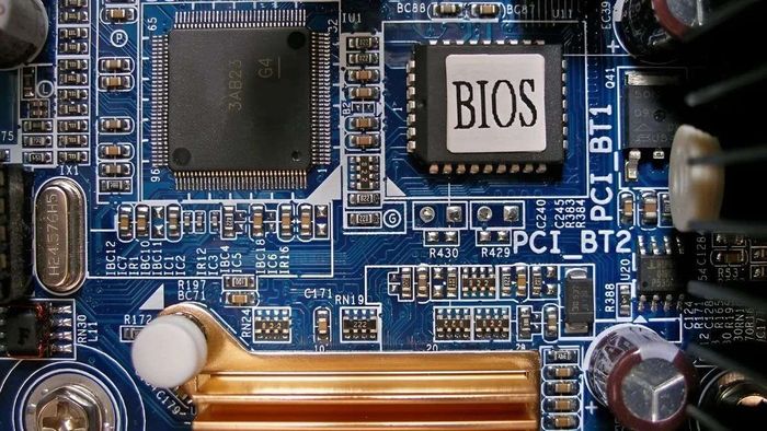 Tại sao cần vào BIOS - boot Lenovo