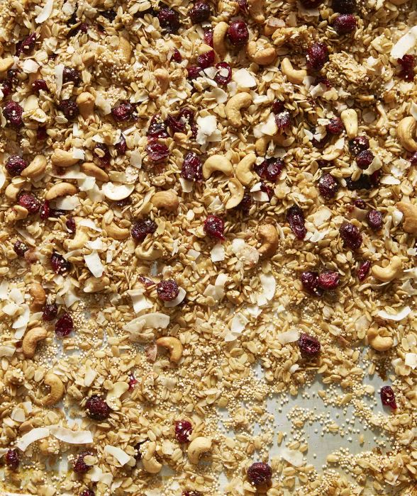 Spiced Quinoa-Oat Granola