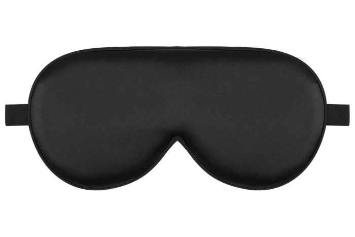 The Alaska Bear Silk Sleep Mask, designed with no eye pressure and an updated contoured shape, offers ultimate comfort. Made from genuine mulberry silk, it nurtures your skin while blocking out light for undisturbed sleep.