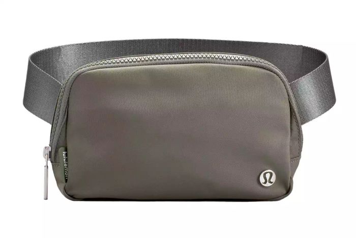 Lululemon Everywhere Belt Bag