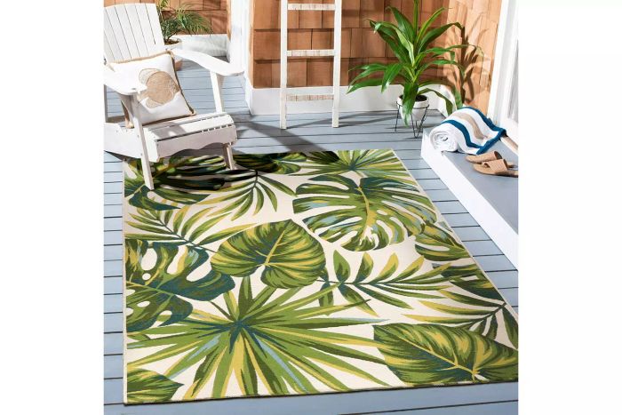 Palm-patterned outdoor rug for a tropical feel