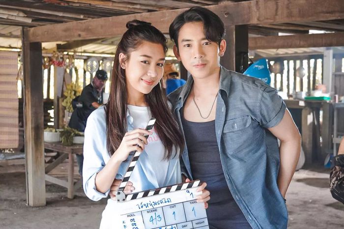 เบิ้ล ปทุมราช และ ซาร่า ชัชชญา ร่วมถ่ายทำละคร