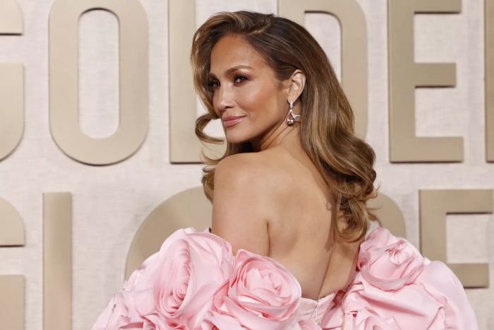 natural-hair-color-jennifer-lopez